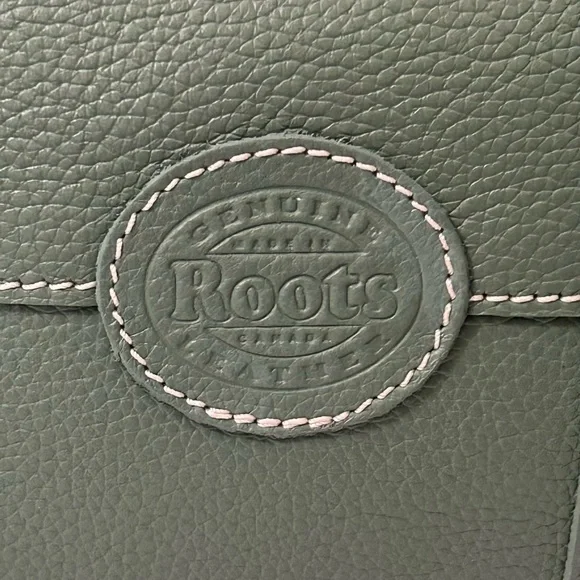 Roots Canada - Mini Banff Bag Tribe in green. Missing strap. - Picture 4 of 12